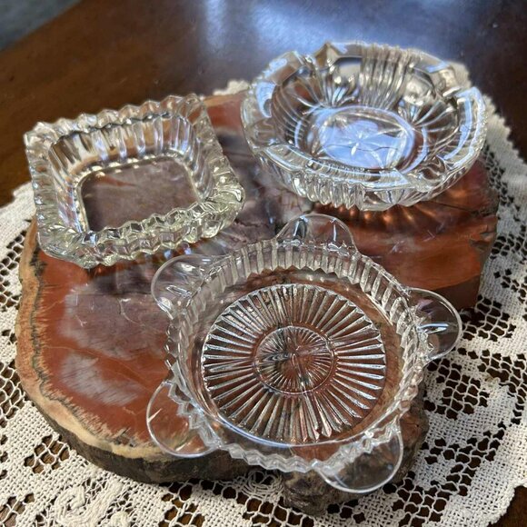 Vintage clear glass ashtray trio - Picture 1 of 10